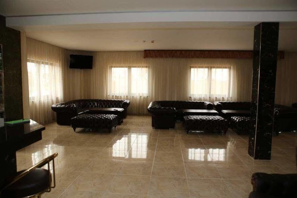 Hotel Kotva Bratislava Ngoại thất bức ảnh